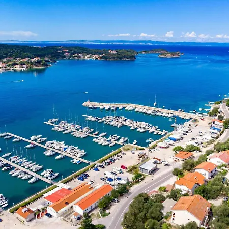 Katica-2 By Interhome